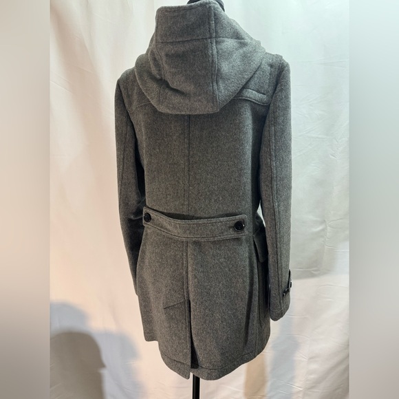 Burberry Women's Gray Wool Toggle Trench Coat.  Size 10. - Picture 5 of 15